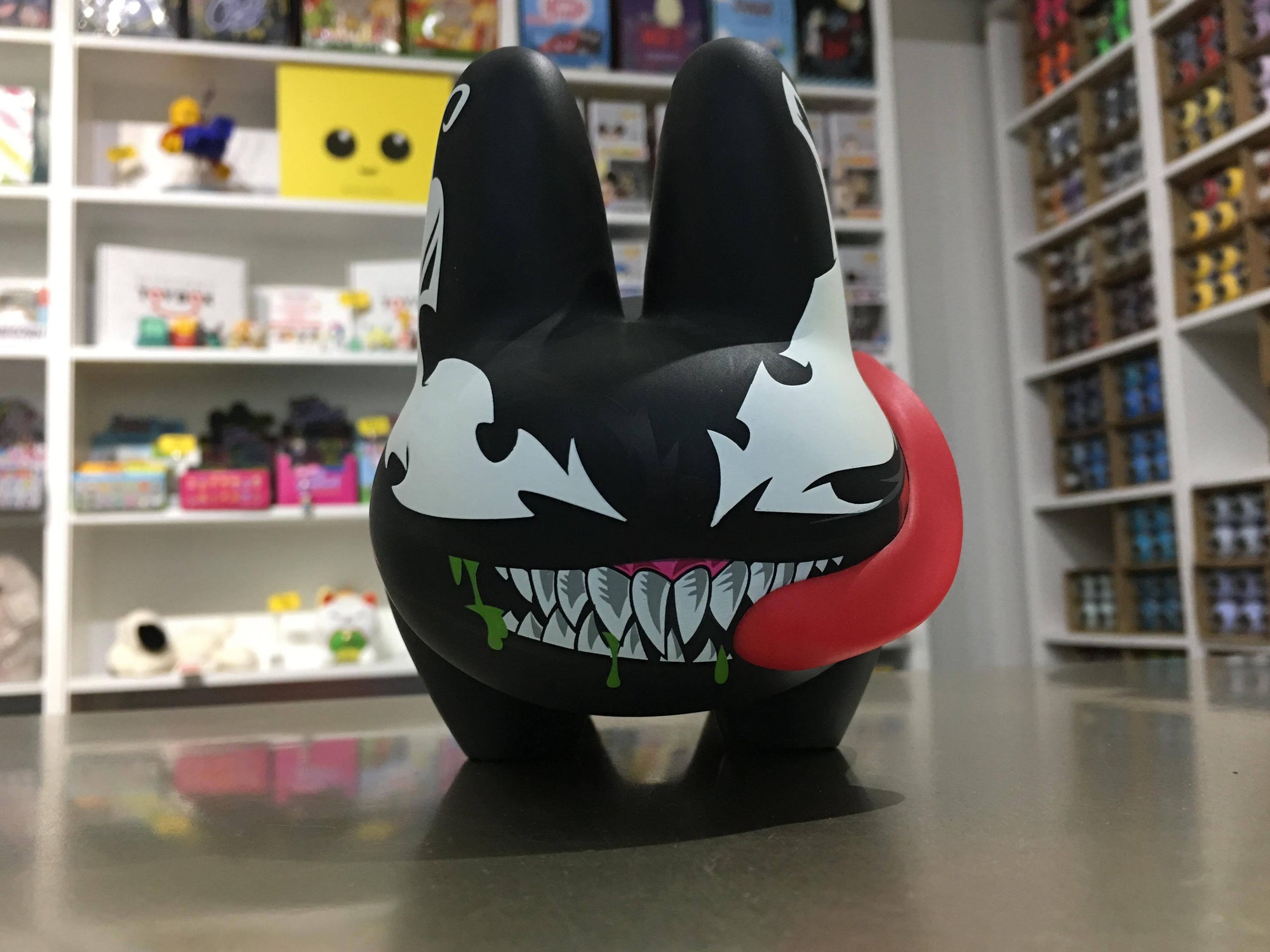 Venom 7" Labbit by Marvel x Kidrobot