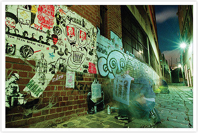Stencil Grafitti Capital: Melbourne by Jake Smallman & Carl Nyman - Mindzai  - 1