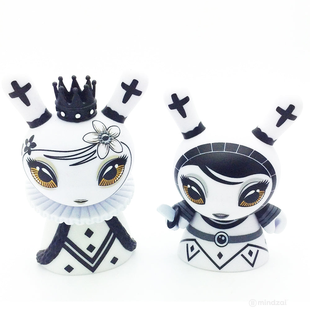 Shah Mat Dunny Chess Mini Series - Queen (White) and Pawn (Set of 2)