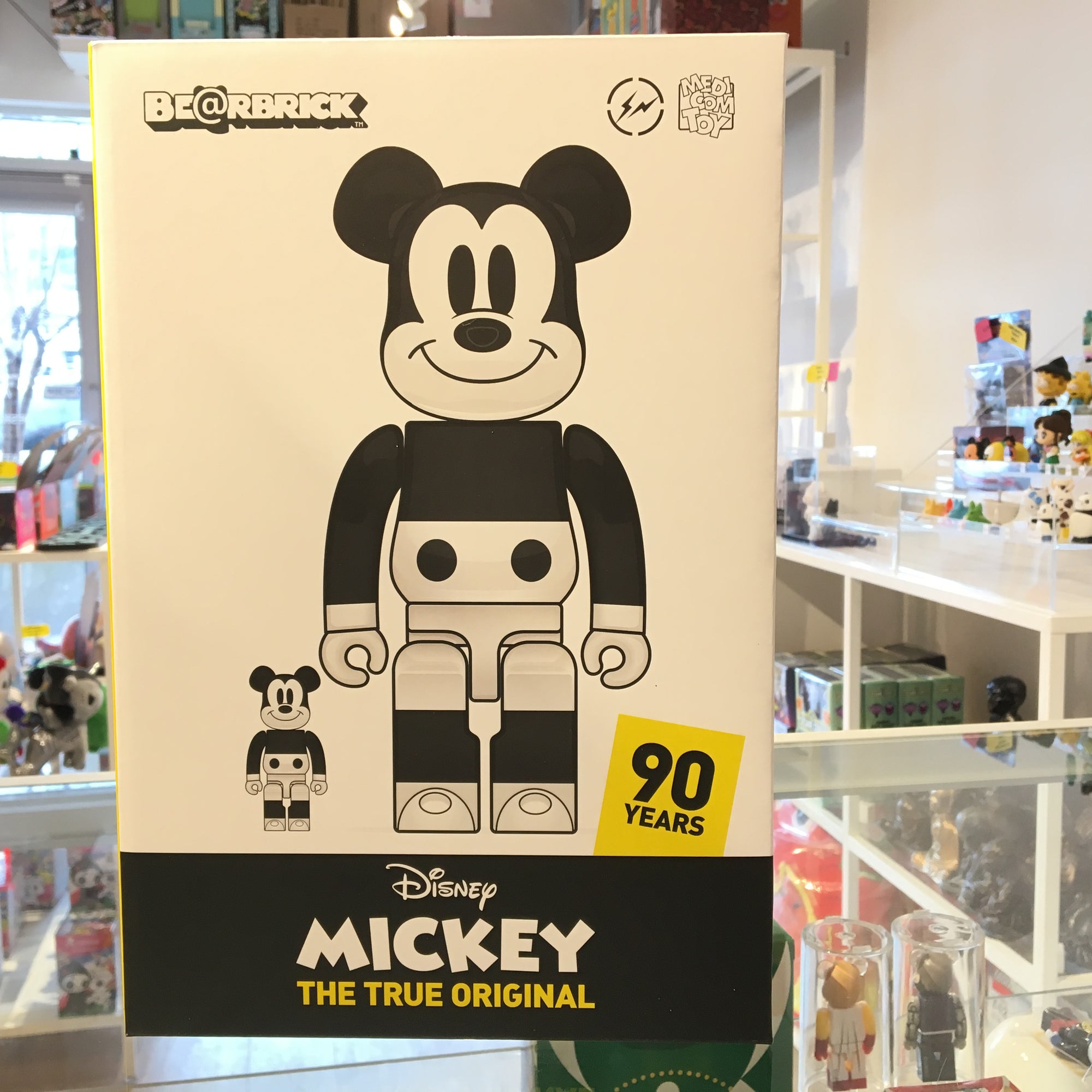 Mickey Mouse The True Original NYC Exhibition Exclusive 100% + 400% Bearbrick Set by Medicom Toy x Fragment Design