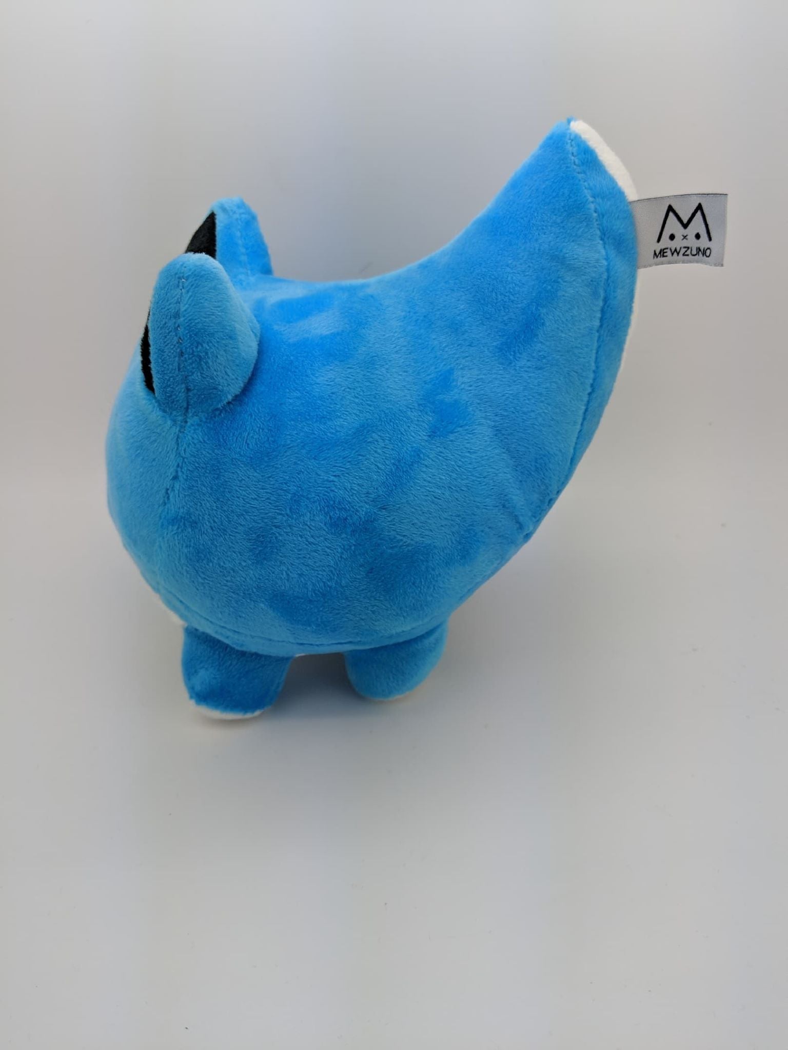 Mizu Cat Plush by Mewzuno